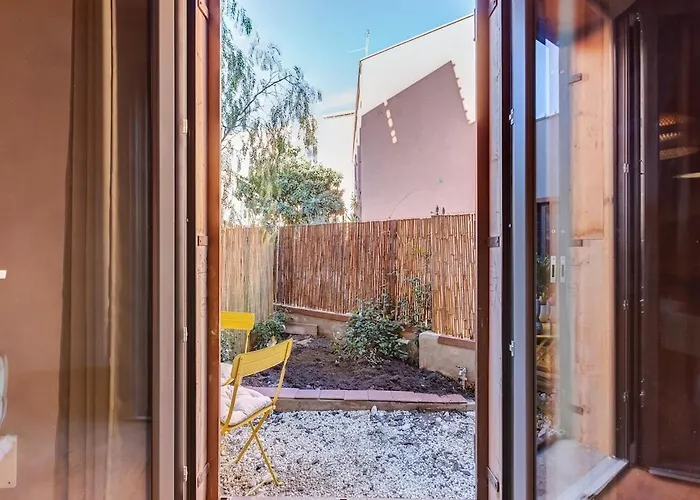 Private Garden 3 Min Walk To Metro *